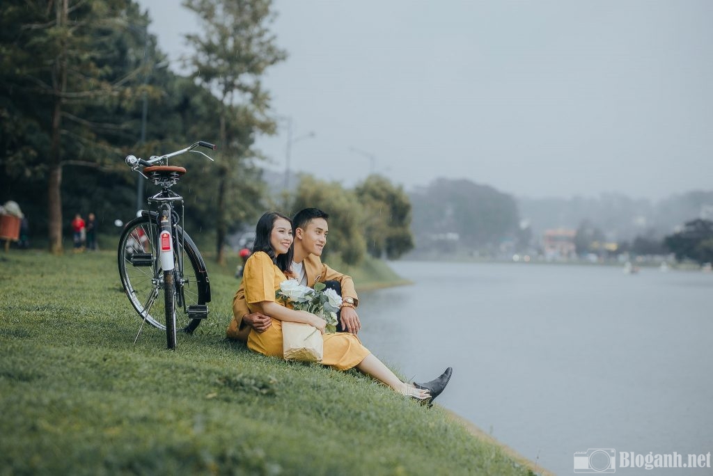 cặp đôi, xe đạp, bờ sông